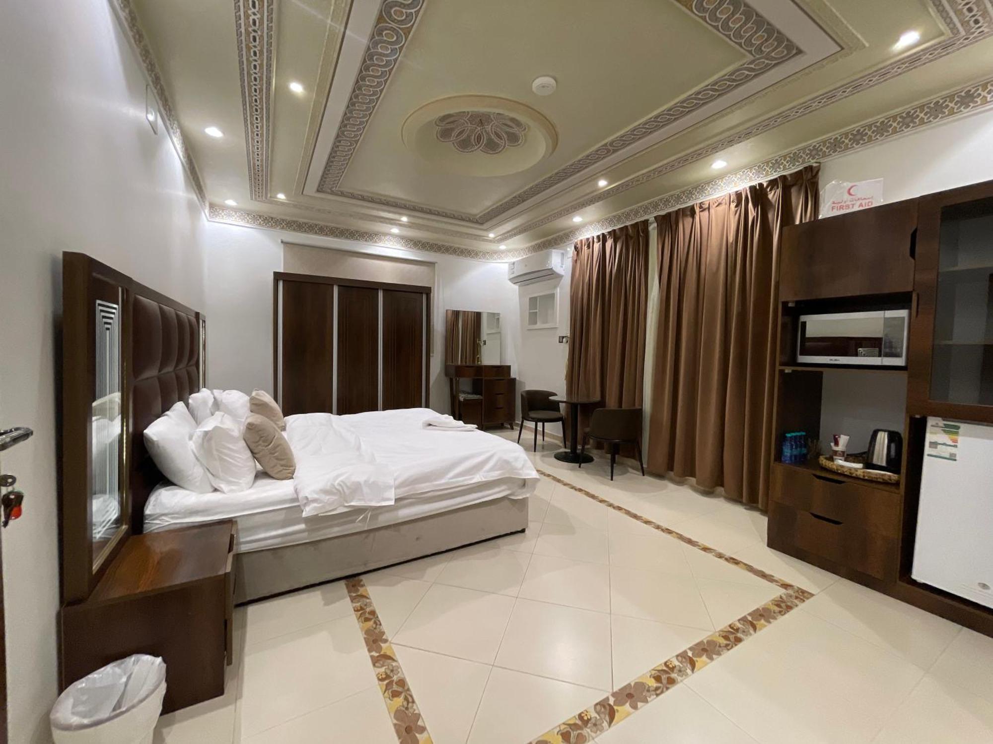 Friday Suites Al Ula Buitenkant foto