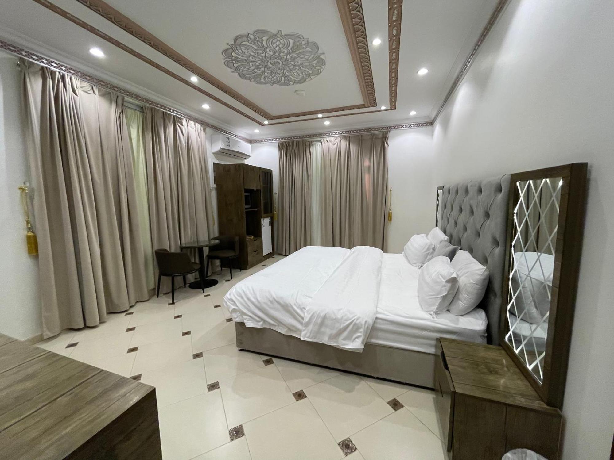 Friday Suites Al Ula Buitenkant foto