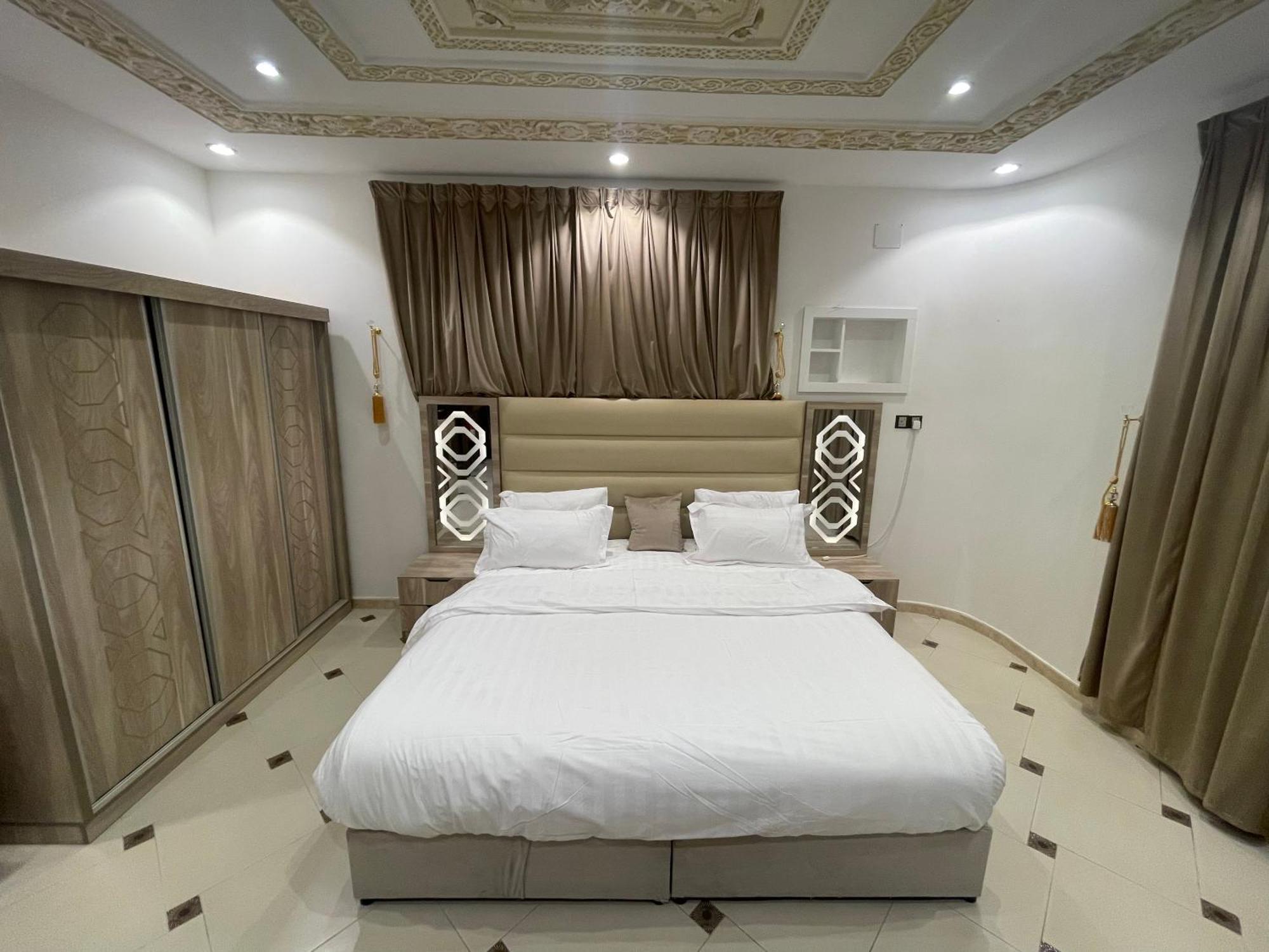 Friday Suites Al Ula Buitenkant foto